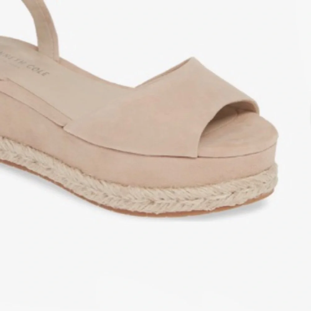 Kenneth Cole New York |‎  Lorelei Platform Sandal